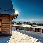 W Ubocy Z Widokiem Na Giewont 