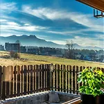 W Ubocy Z Widokiem Na Giewont 