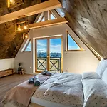 W Ubocy Z Widokiem Na Giewont 