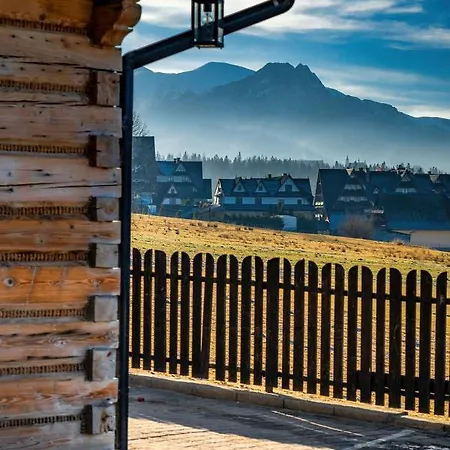 W Ubocy Z Widokiem Na Giewont 