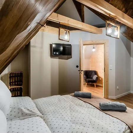 W Ubocy Z Widokiem Na Giewont 