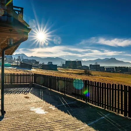 W Ubocy Z Widokiem Na Giewont 