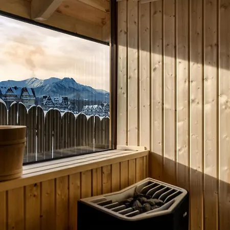 W Ubocy Z Widokiem Na Giewont 