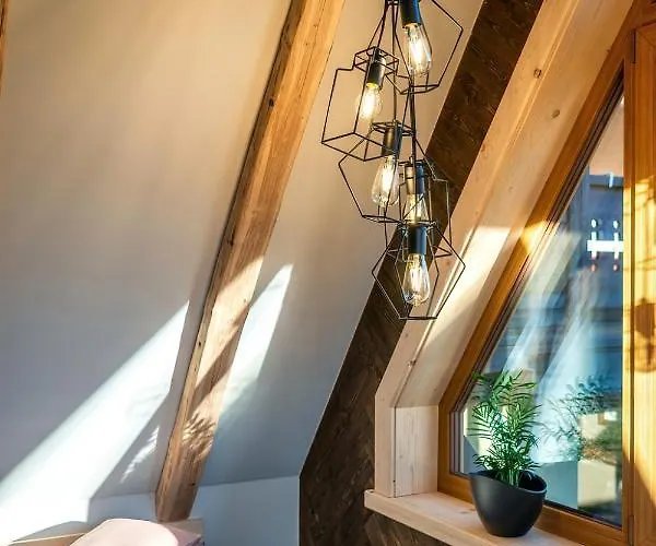 W Ubocy Z Widokiem Na Giewont 